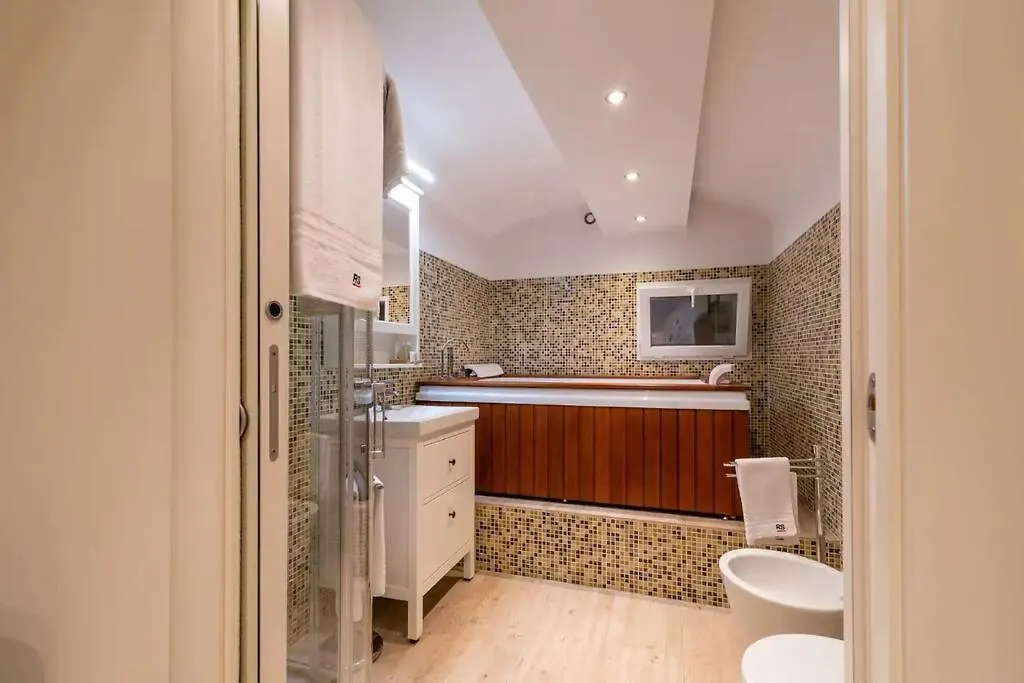 Moscova - Garibaldi Lusso, Sauna E Idromassaggio Milán