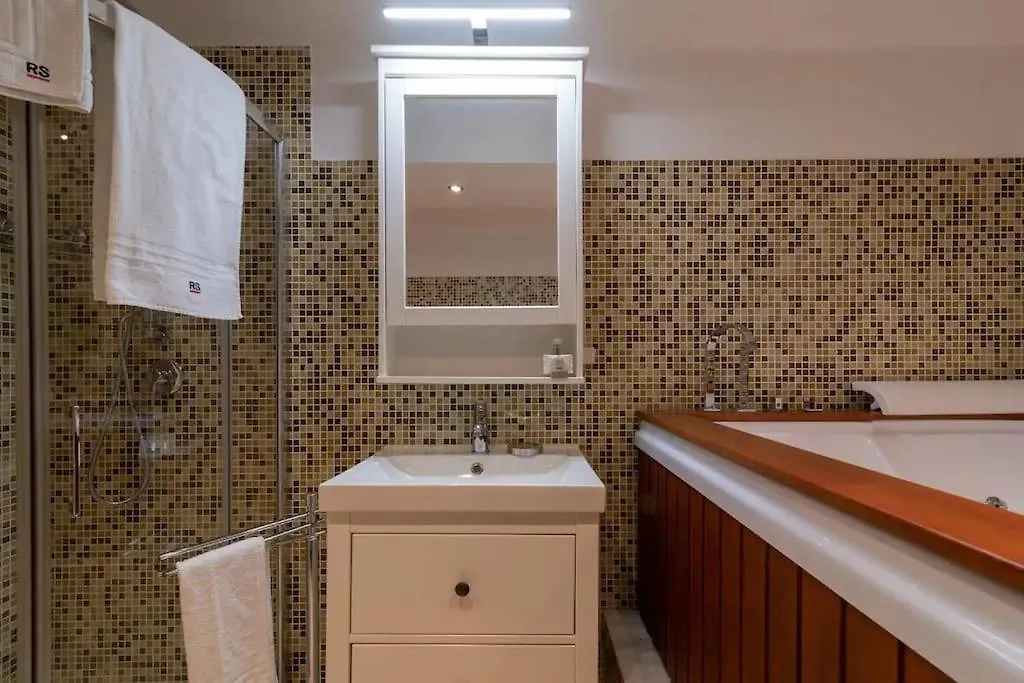 Apartamento Moscova - Garibaldi Lusso, Sauna E Idromassaggio Milán