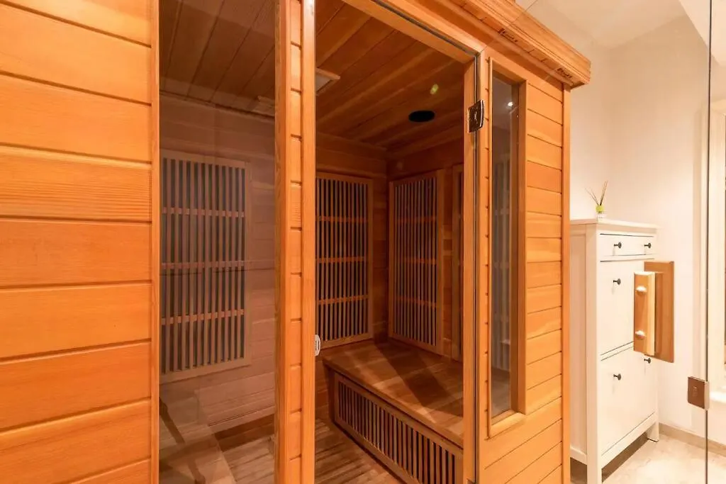 Moscova - Garibaldi Lusso, Sauna E Idromassaggio Milán 0*,  Italia